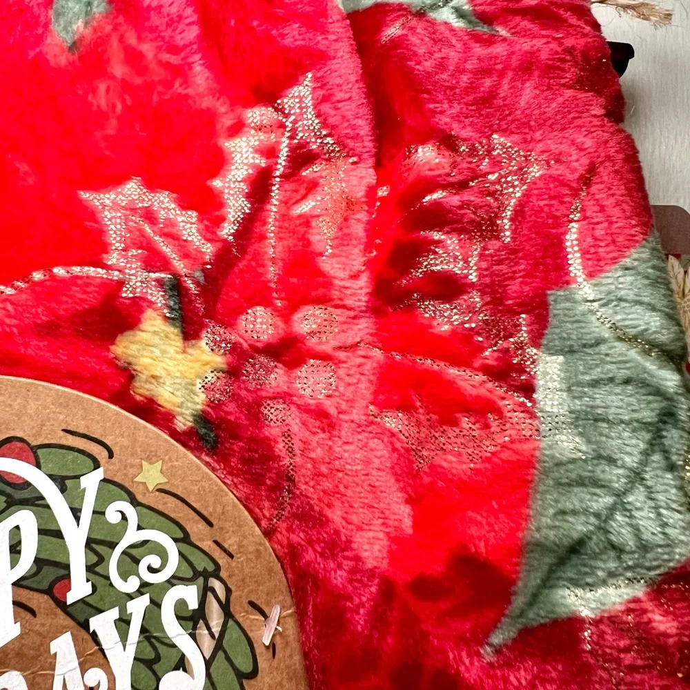 Christmas Red Poinsettia Flowers Plush Throw Blanket Gold Foil Green Leaves